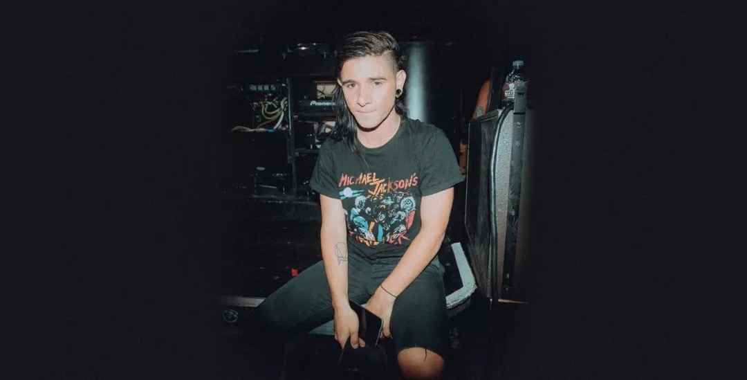 行动坚定 行动坚定