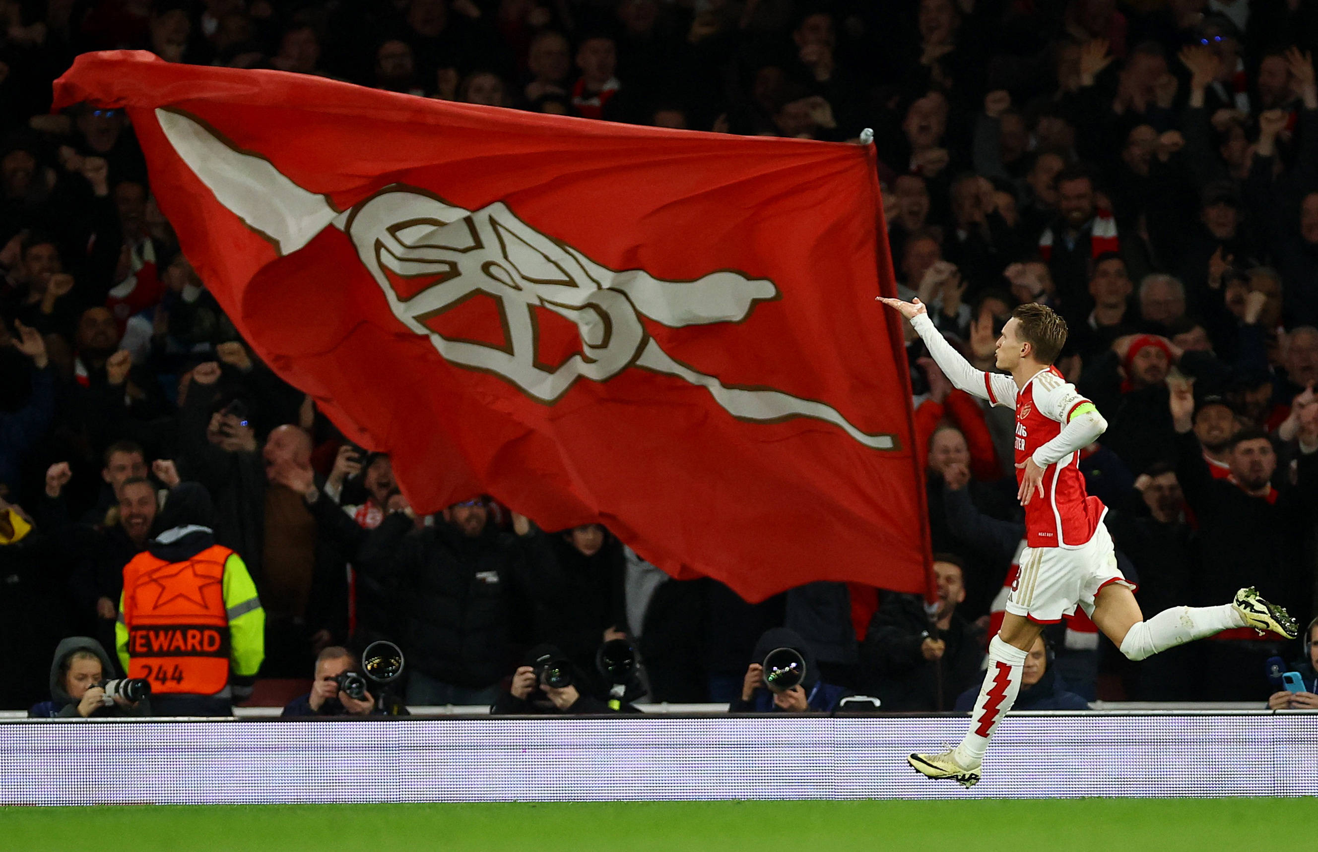 的中期运营 的中期运营