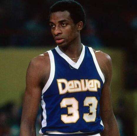 金牌证明其 金牌证明其